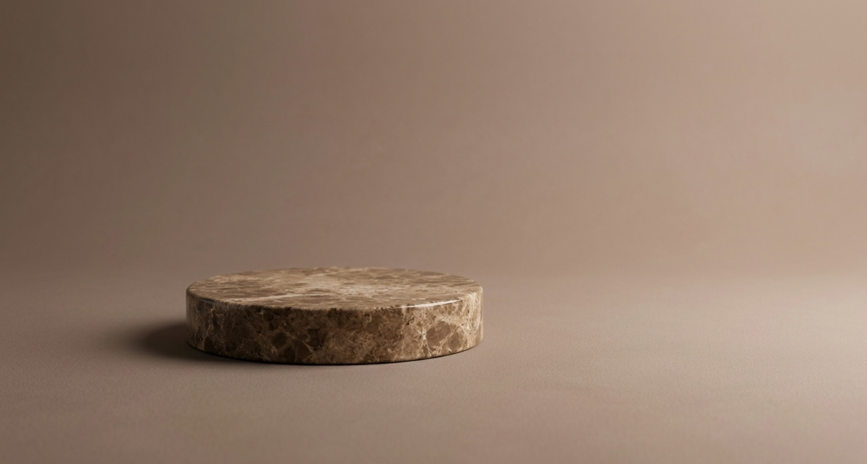 Socle en marbre brun